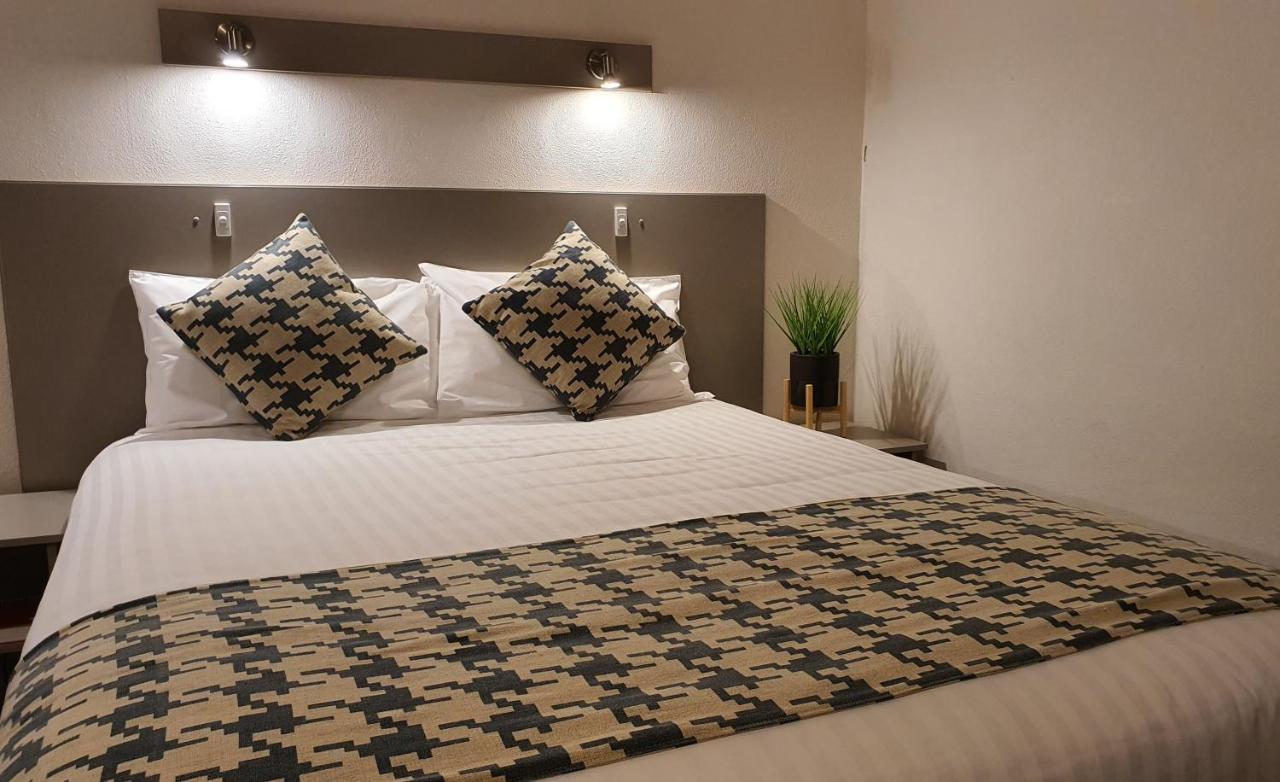 Cobb Inlander Motel Hay Bagian luar foto