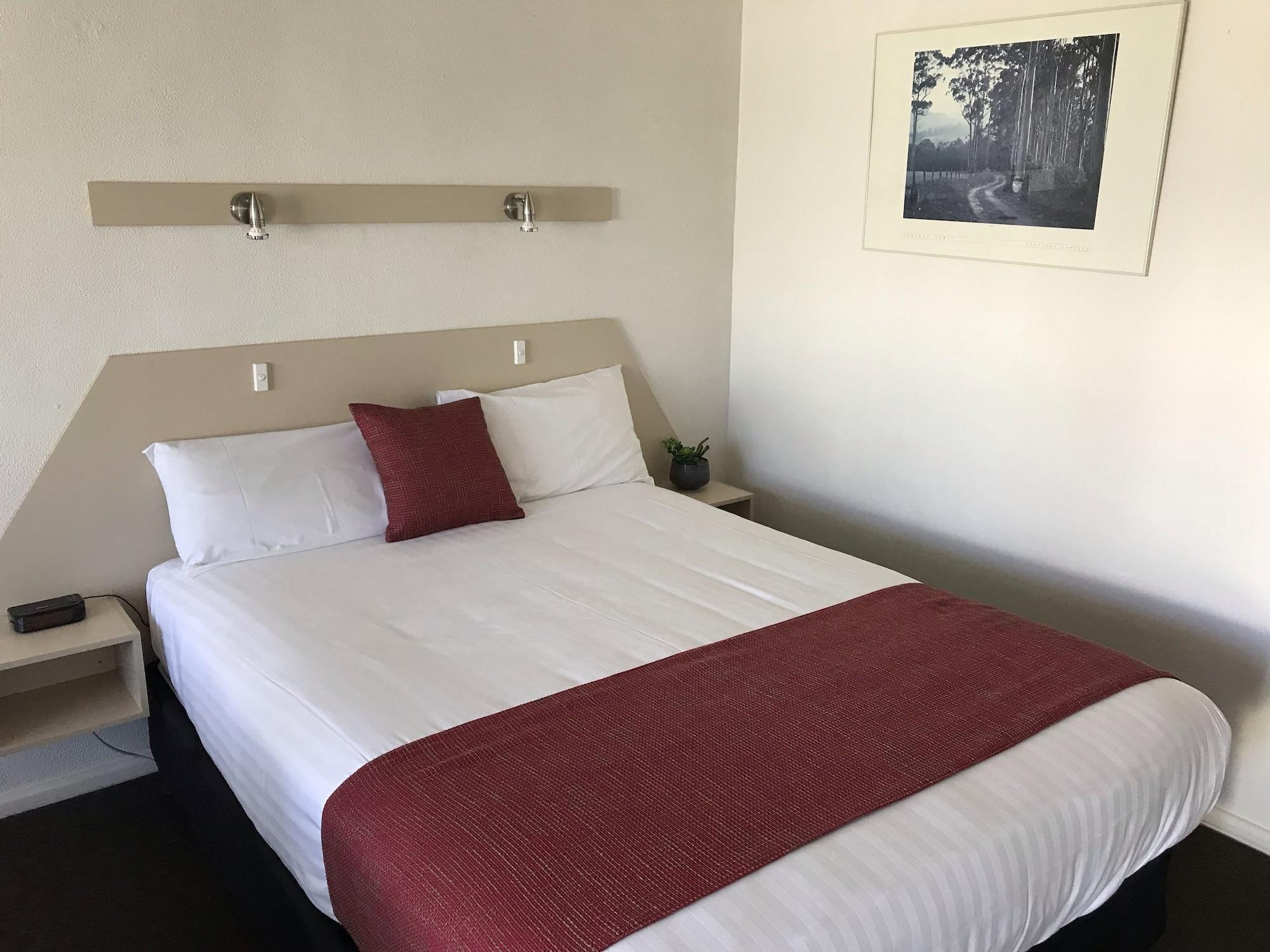 Cobb Inlander Motel Hay Bagian luar foto