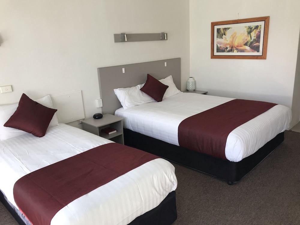 Cobb Inlander Motel Hay Bagian luar foto