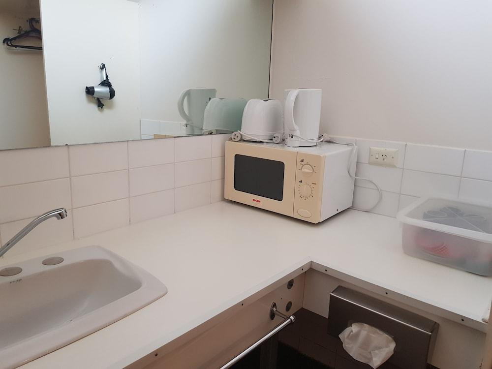 Cobb Inlander Motel Hay Bagian luar foto