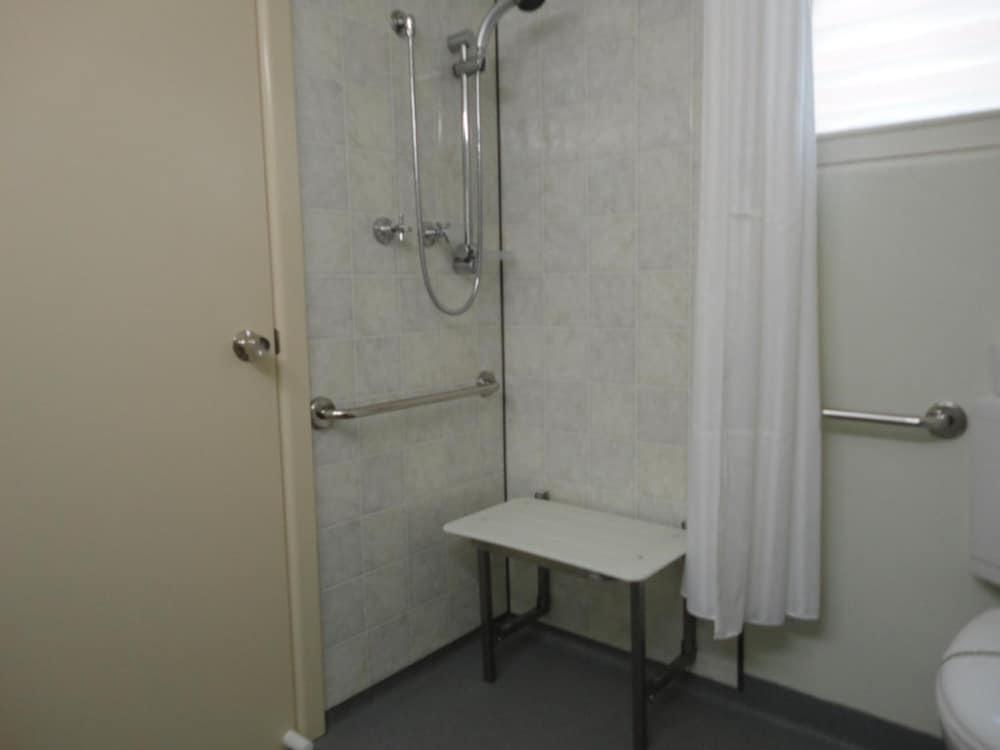 Cobb Inlander Motel Hay Bagian luar foto