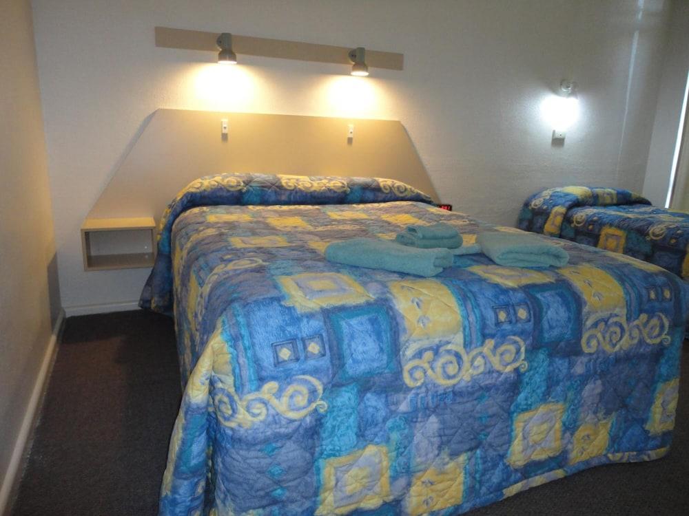 Cobb Inlander Motel Hay Bagian luar foto