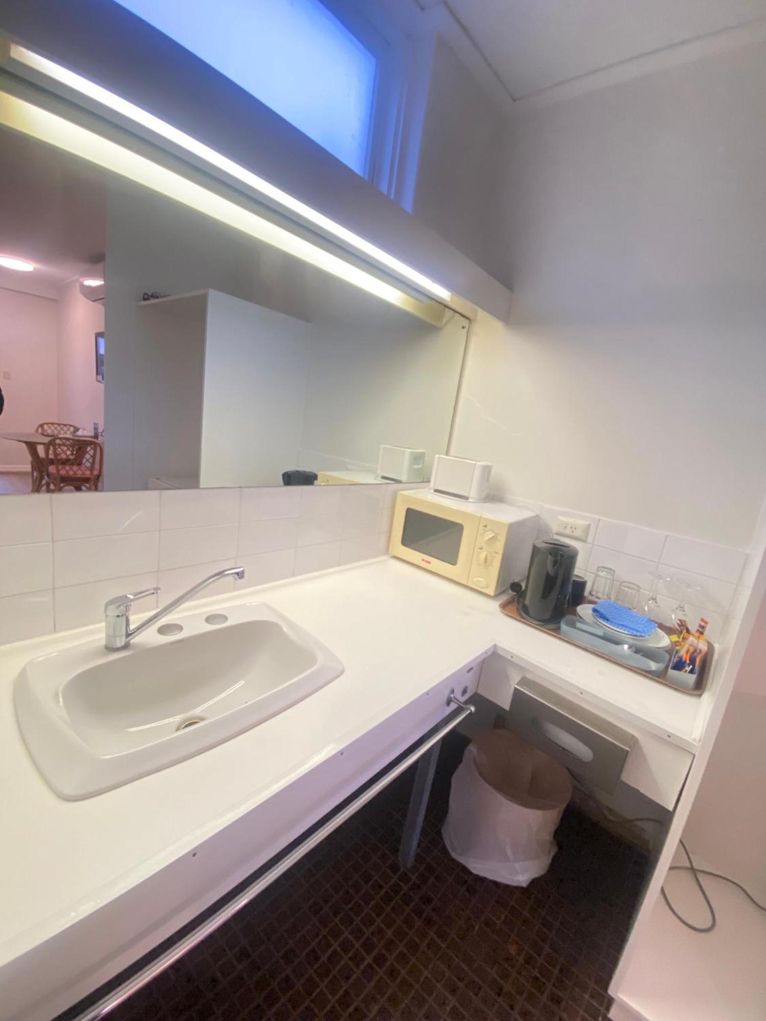 Cobb Inlander Motel Hay Bagian luar foto
